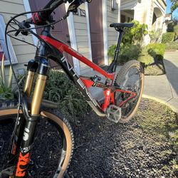 Intense Primer 2020 Carbon Fiber (large 29 Er)