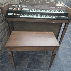 Antique Piano 