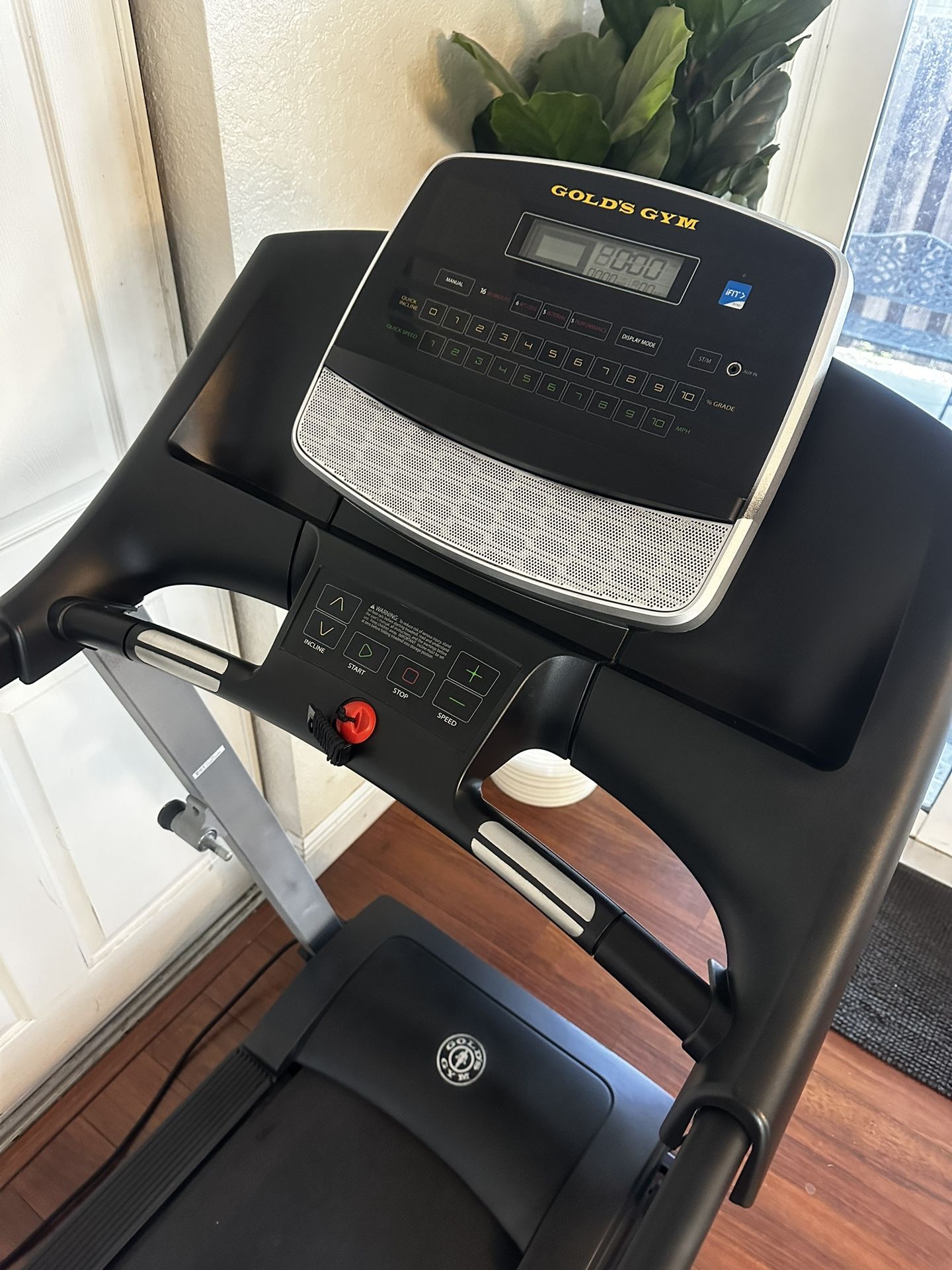 Treadmillcaminadora (Gold gym 430i) for Sale in Miami, FL OfferUp