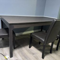 Kimonte Dining Table And Chairs 