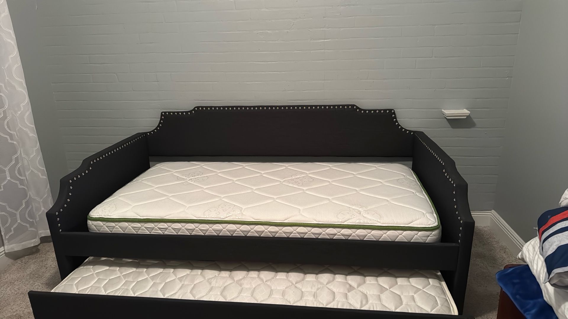 Twin Trundle Bed/Sofa