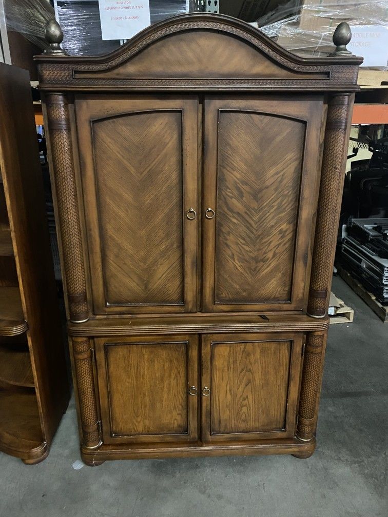 Cabinet Storage Hutch