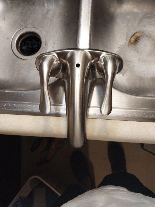 Bathroom Faucetts 3 New In Box