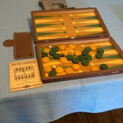 Vintage 1960s Lowe Backgammon Set – Complete w/ Case & Manual