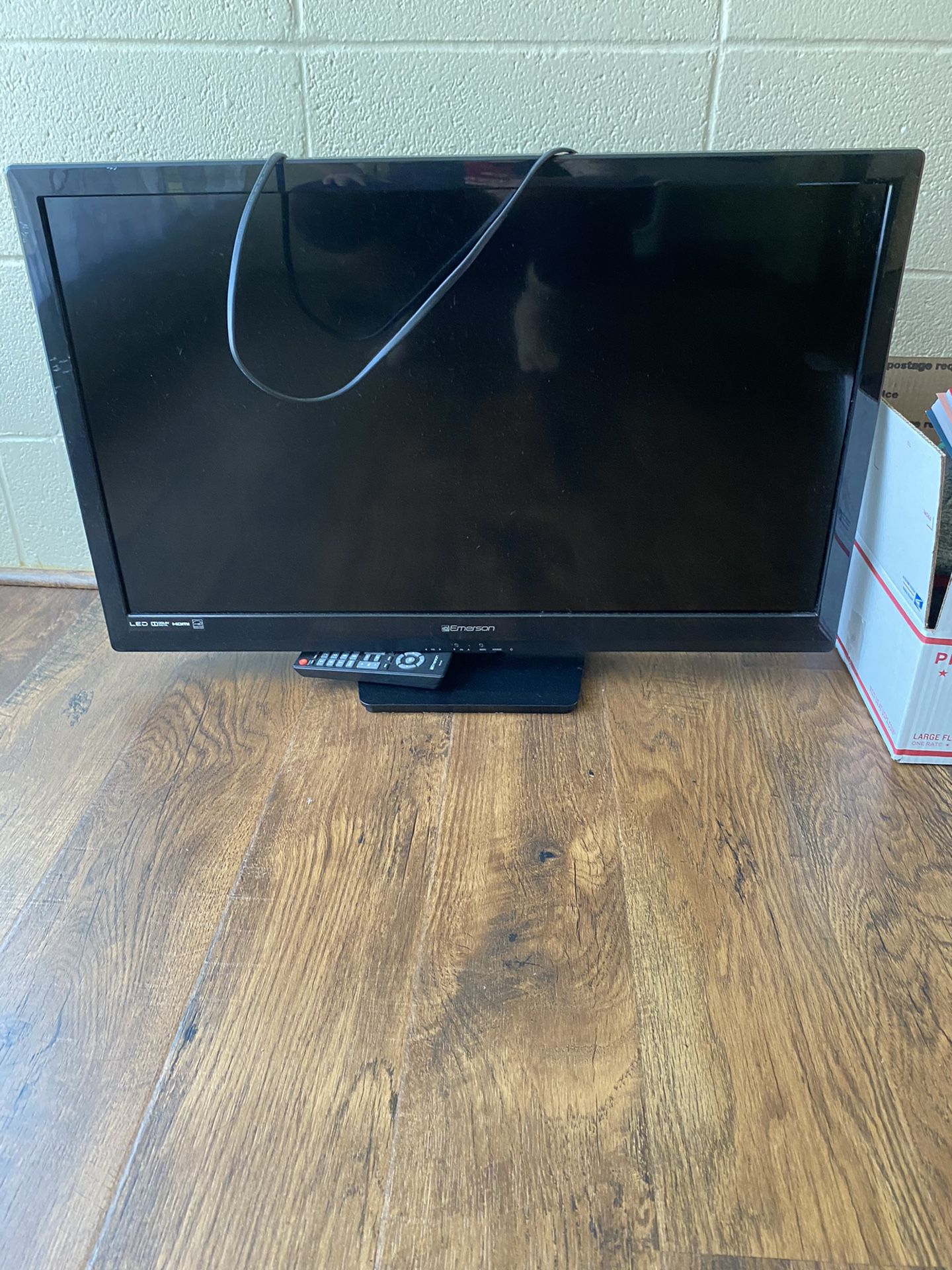32”tv with remote