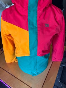 Winter/wind proof jacket medium youth mug and tall