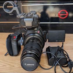 Canon C100 mark ii cinema professional video camera with lens Canon 70-300mm 4-5.6 IS USM