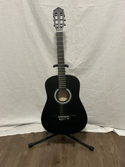  Classical Guitar Starter Kit – Like New – Full Set