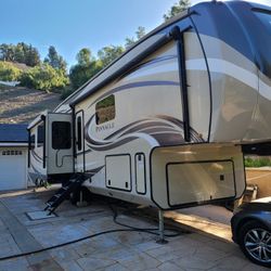 RV Jayco Pinnacle 36fbts