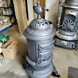 Gorgeous 1895 Round Oak Parlor Heating Stove