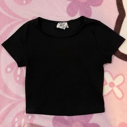 Princess Polly Black Baby Tee - Size: US 2