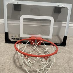 Mini basketball hoop - Over Door