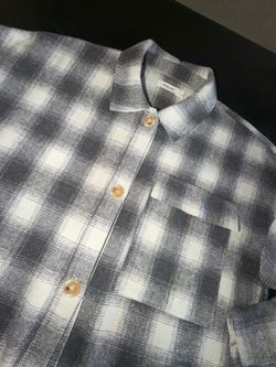 Size small crop style flannel womens