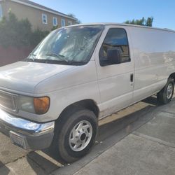 2007 Ford E-350