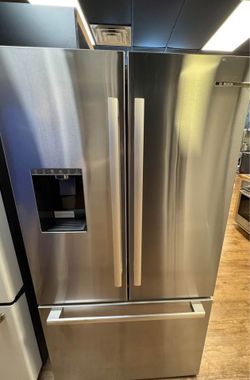 Bosch 36 Inch Freestanding French Door Smart Refrigerator 