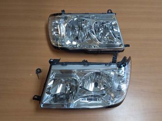 98-05 Toyota Land Cruiser Chrome Headlights