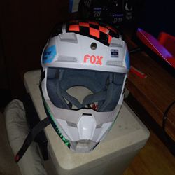 Kids Dirtbike  Helmet 