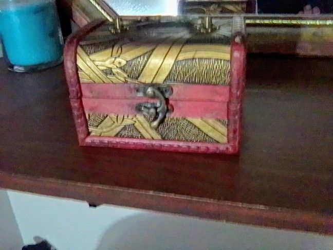 Vintage, Treasure/ Trinket Box, Handmade, Wooden