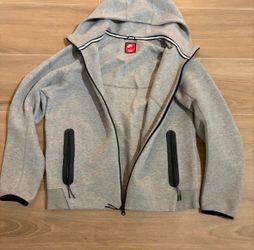 Nike Tech Fleece Full-Zip Hoodie - Grey - Barely Worn!