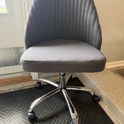 Brand New Charcoal/Chrome Height Adjustable Rolling Office/Vanity Chair  