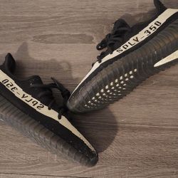 Adidas Yeezy Boost 350 V2 black/white trainers Size 10 1/2 #yeezy #sneakers