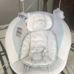 Fisher price Baby bouncer 