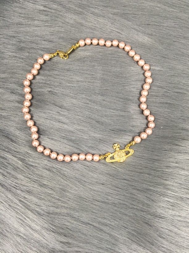 Vivienne Westwood- Mini Bas Relief Choker in Gold
