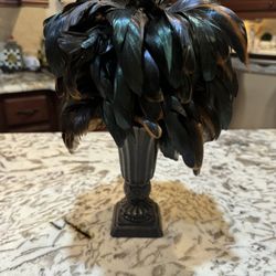 FEATHER ARRANGEMENT 