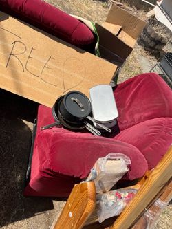 Free-Moving everything must go!