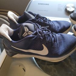 Kobe AD sz 11.5