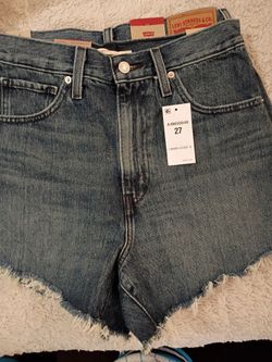 Levi's Women's Shorts Brand New