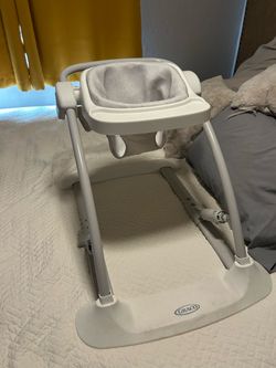 Graco 4 in 1 bouncer / jumper