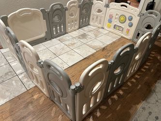 Fortella Cloud Castle playpen