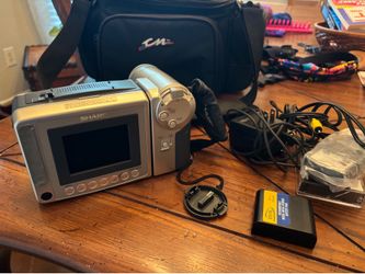 Small handheld video recorder