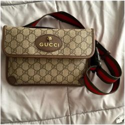 NEO VINTAGE GG SUPREME BELT BAG