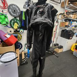 Scuba Drysuit Mares