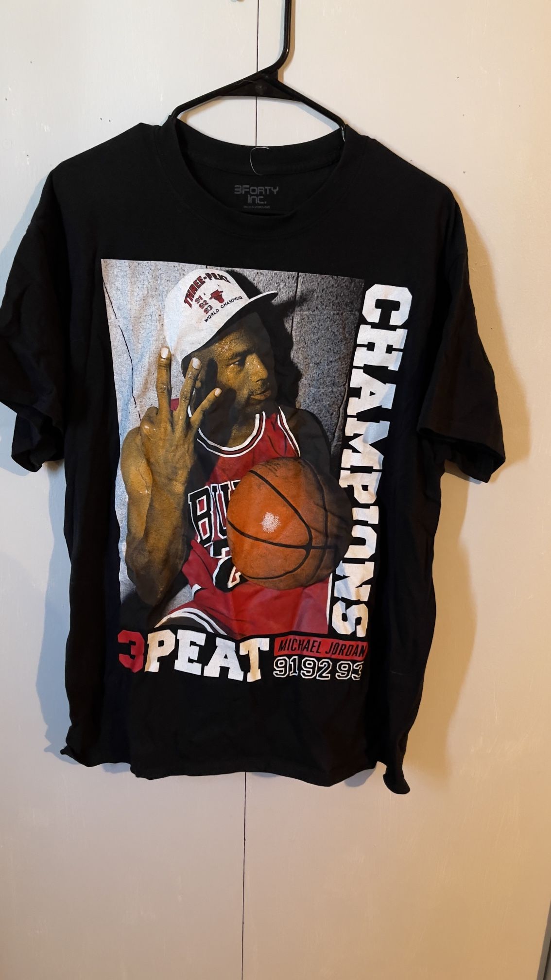 Retro 3Forty Inc Chicago Bull 3 PEAT Michael Jordan Graphic T-Shirt Adult sz Large