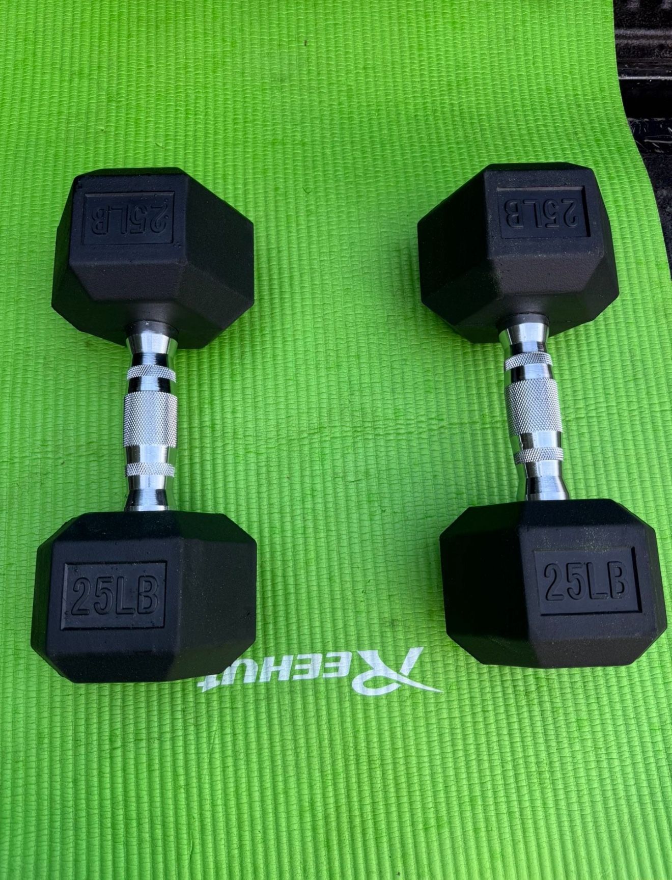 Rubberized Hex Dumbbell Set