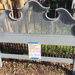 Full Size - Comes With Rails & Bolts / Bed 🛌 Cama 