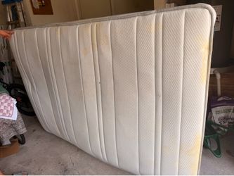 full-size spring mattress