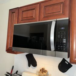 LG Microwave Oven 