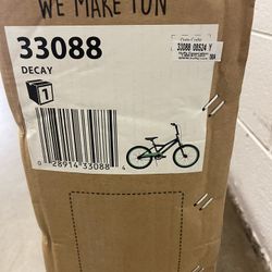 BRAND NEW HUFFY DECAY BICYCLE   