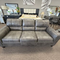 Sofa With Pull Out Bed Sized Queen 