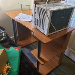Computer desk