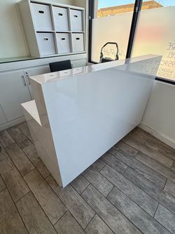 Modern Reception Desk White Gloss Finish
