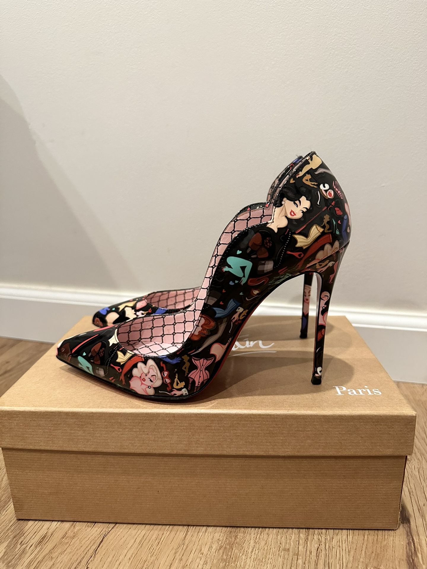 Christian Louboutin hot chick 100