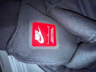 M black Nike tech