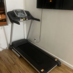 Treadmill 