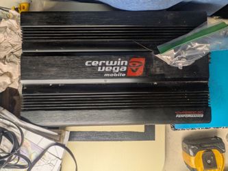 Almost new cerwin Vega 5 channel amp.