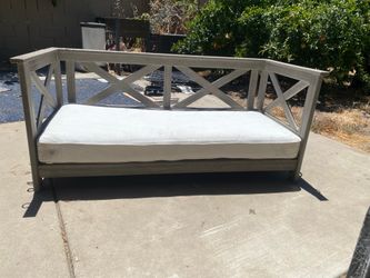 Porch swing